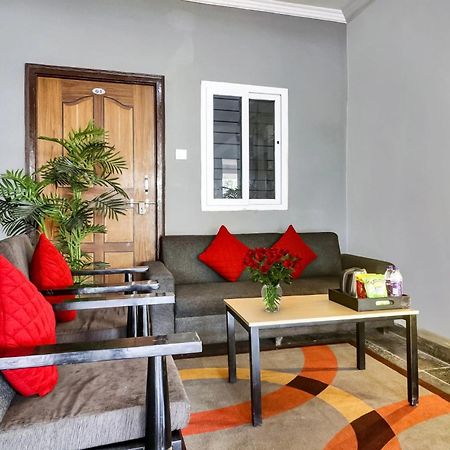 فندق Super Townhouse Rcc Blizz Kondapur  المظهر الخارجي الصورة