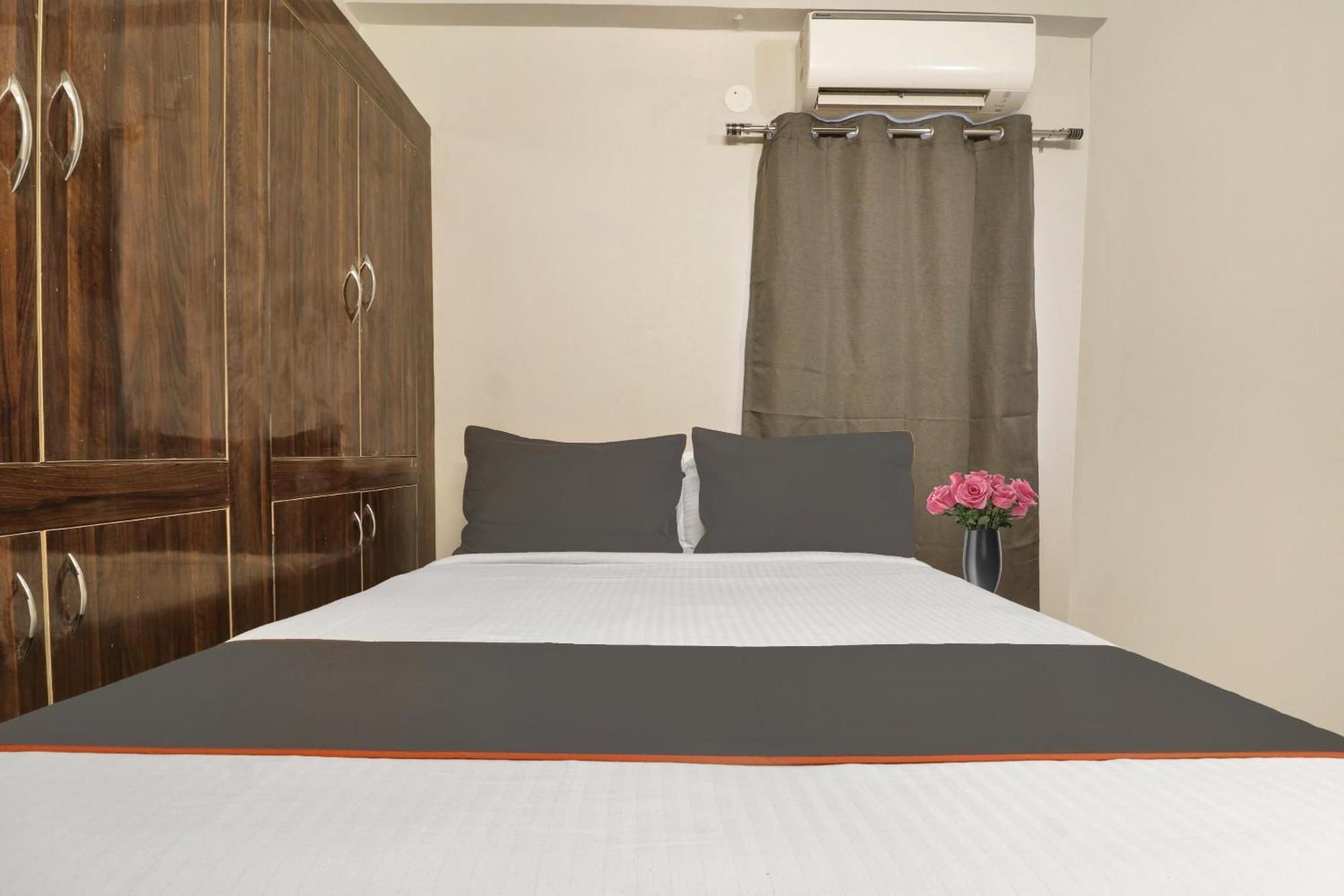 فندق Super Townhouse Rcc Blizz Kondapur  المظهر الخارجي الصورة