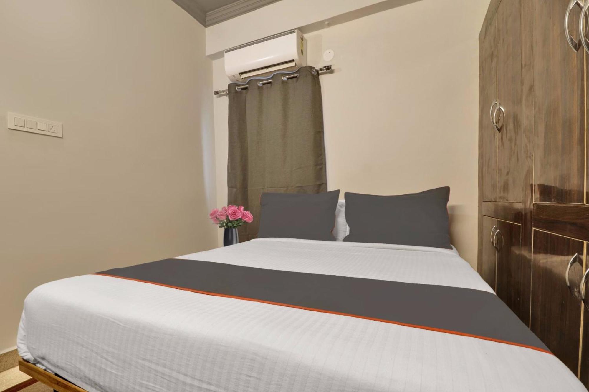 فندق Super Townhouse Rcc Blizz Kondapur  المظهر الخارجي الصورة